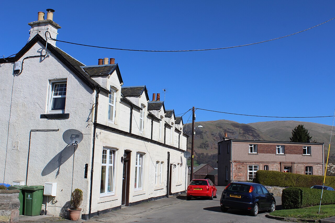 The reason this Scottish village is sinking revealed as government pledges support