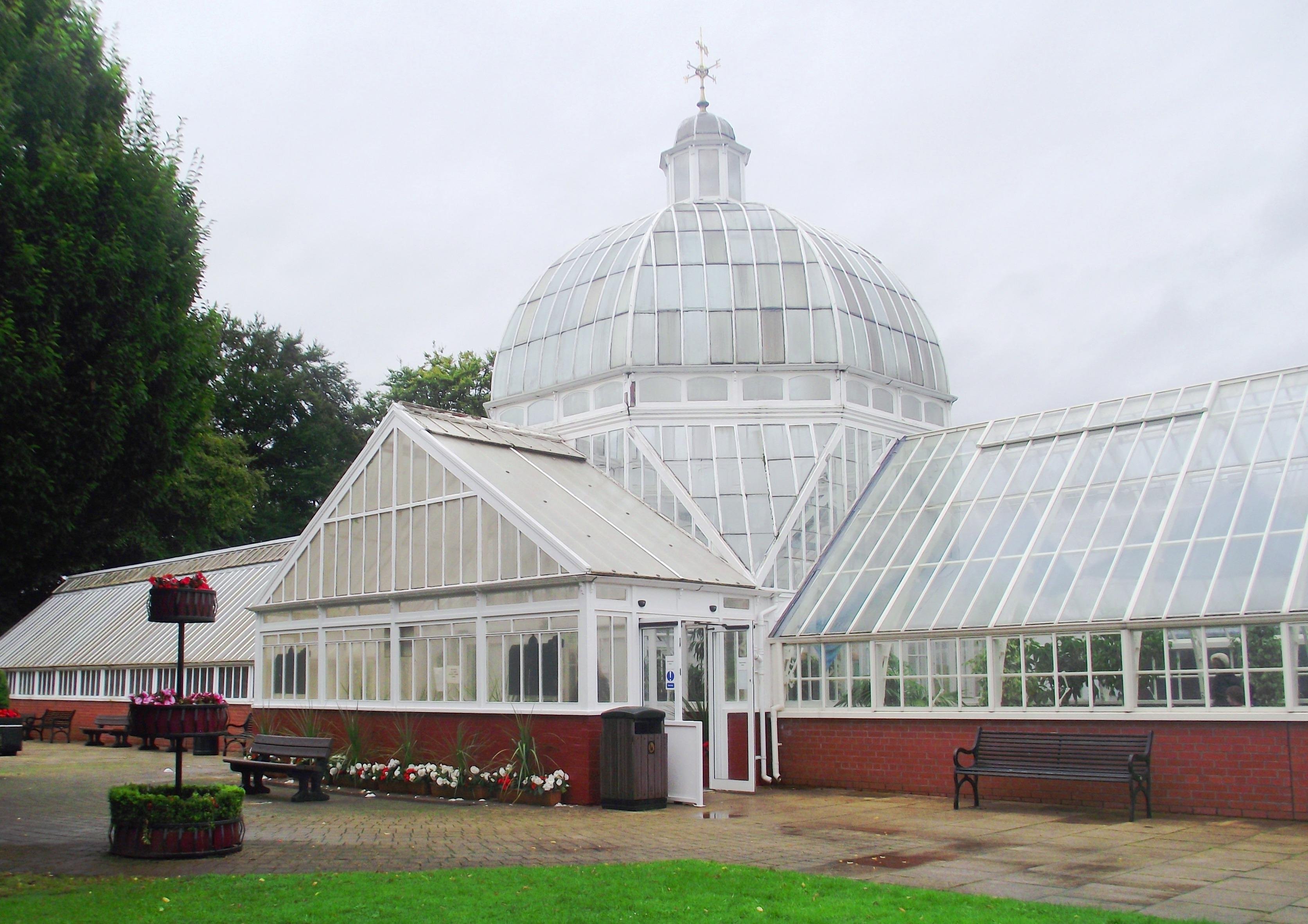 Fight to save Queen's Park Glasshouse reaches Glasgow City Chambers