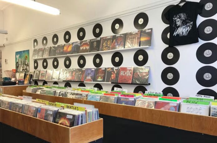 Popular Aberdeen record shop announces sudden closure
