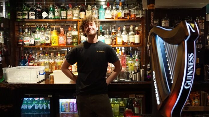 Tributes to ‘warm and kind’ Glasgow bartender Daniel Colrain after city centre death