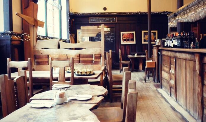 Cafe Gandolfi still trading despite winding up order and liquidator appointment