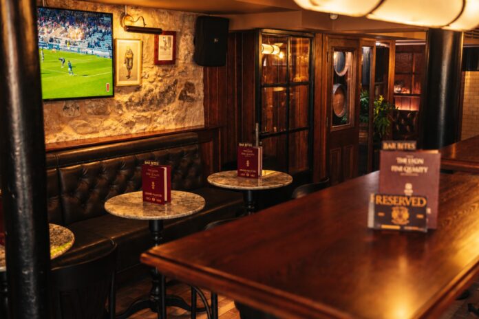 New Edinburgh pub opens on George Street with pianos and 3am pie window