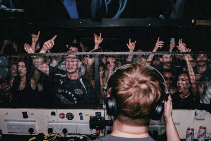 'A Change is on the Horizon' Paisley nightclub to close after 37 years