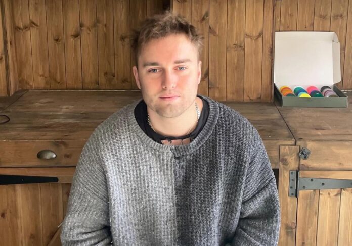 Sam Fender announces Edinburgh Murrayfield stadium show for 2027