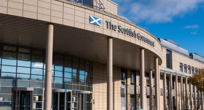 800 Scottish public sector workers paid £27m a year for jobs that no longer exist